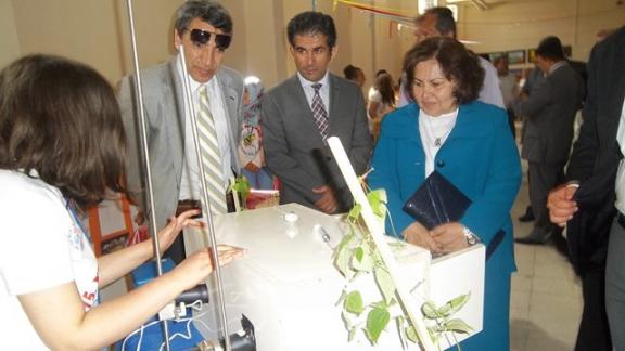 75. Yıl Ortaokulu TÜBİTAK Bilim Fuarı Açıldı