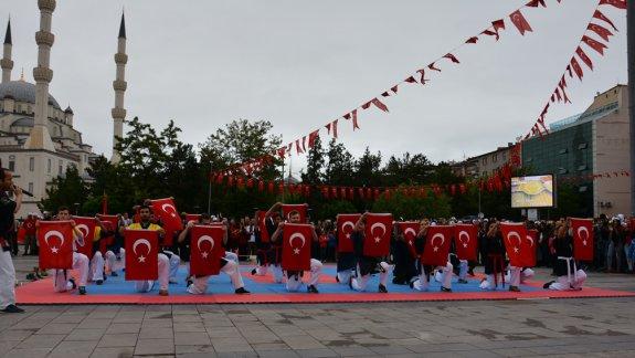 19 Mayıs Atatürkü Anma Gençlik ve Spor Bayramı Coşkuyla Kutlandı.