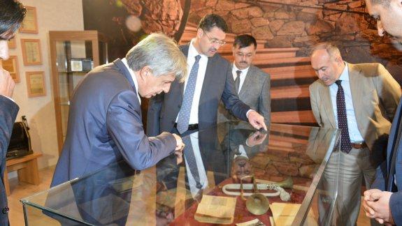 Valimiz Sayın M.İlker Haktankaçmaz  Kırıkkale Eğitim Tarihi Müzesini Ziyaret Etti