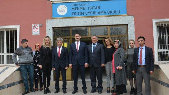 Kırıkkale Valisi Sayın Dr. M. İlker Haktankaçmaz, Mehmet Işıtan Eğitim Uygulama Okulunu ziyaret etti