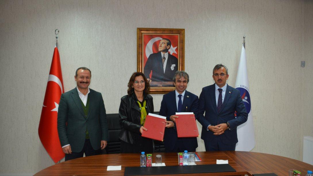 Kırıkkale Üniversitesi Güzel Sanatlar Fakültesi ile Kırıkkale Milli Eğitim Müdürlüğü Arasında İş Birliği Protokolü İmzalandı