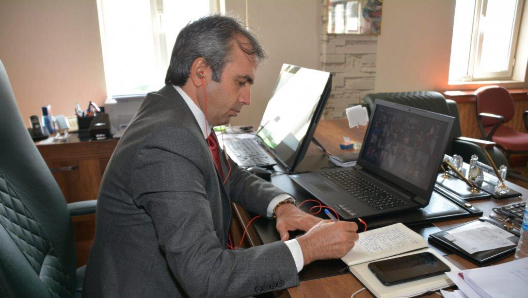 Millî Eğitim Müdürümüz Yusuf TÜFEKÇİ Millî Eğitim Bakan Yardımcısı Mustafa Safran'ın Telekonferans ile Yaptığı Toplantıya Katıldı